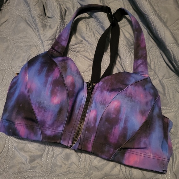 Victoria Secret Bra - Picture 1 of 4